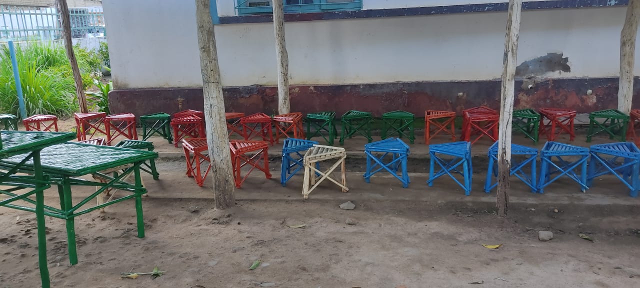 Mesas e cadeiras são adquiridas para atender as crianças do projeto “Minha Igreja Educadora” em Cuamba