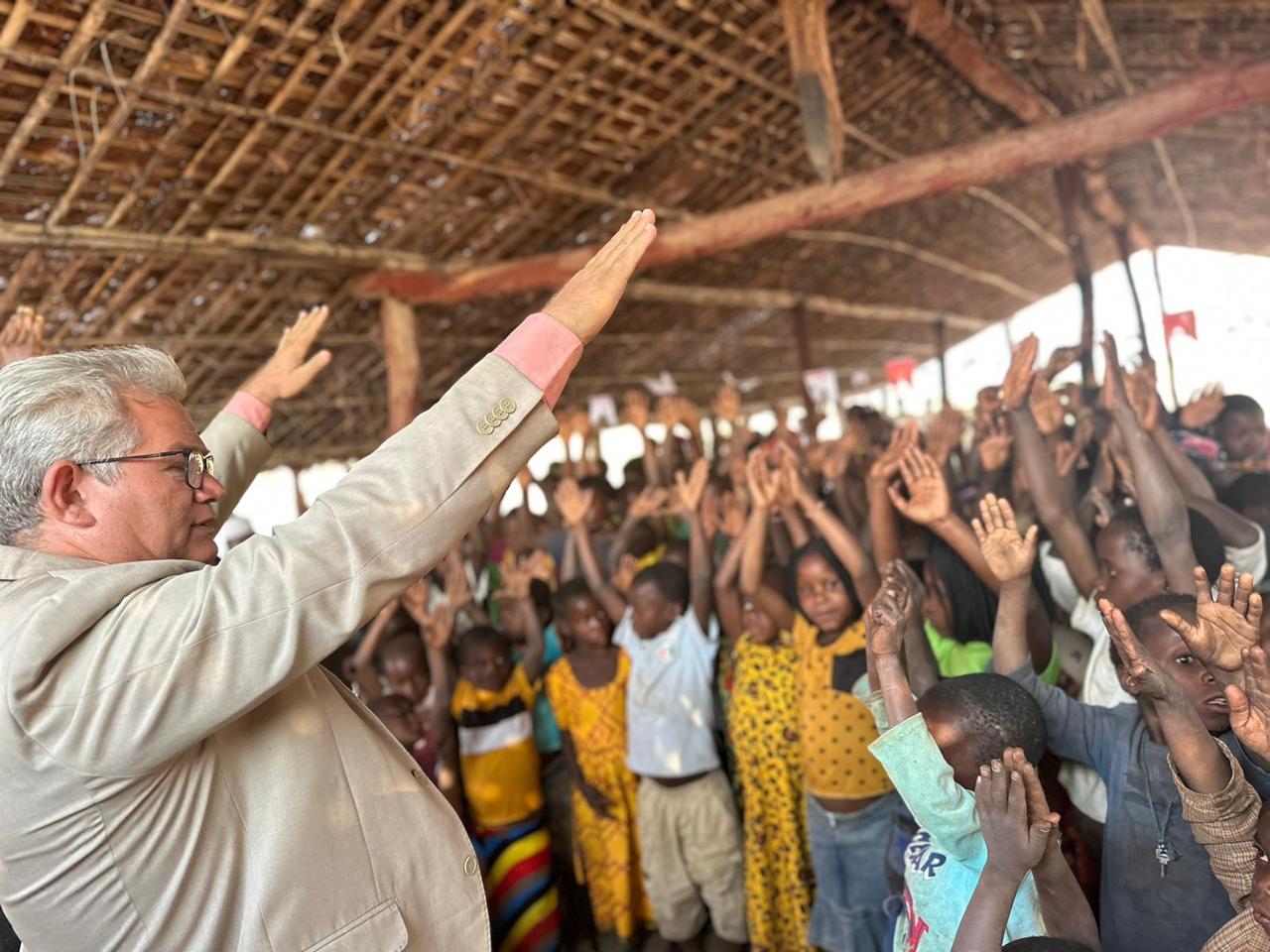 Atendendo ao Chamado – O Poder Transformador de Missões